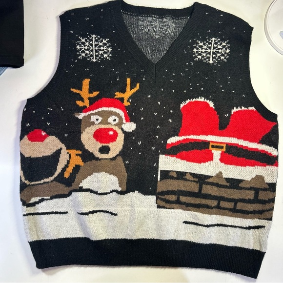 Festive Ugly Christmas Sweater Vest, V-neck Santa Reindeer Snowflakes.  Size XXL - Picture 6 of 13